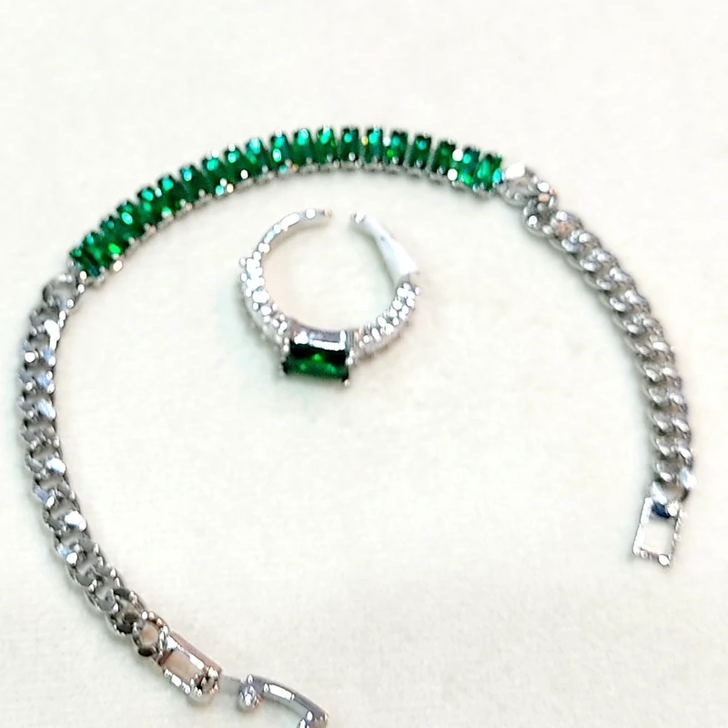 ست دستبند و انگشتر سبز(پس کرایه)