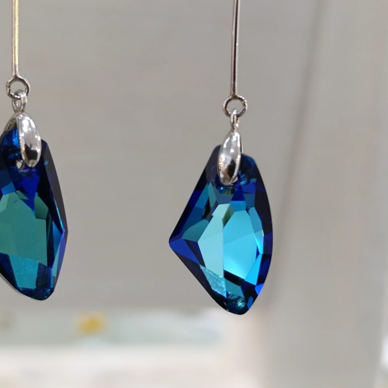 گوشواره نقره آویز نگین سوارسکی