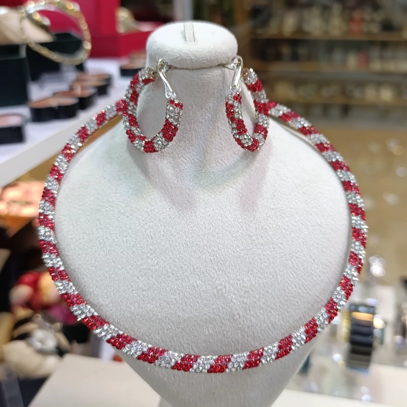 نیم ست طوق و گوشواره (پس کرایه)