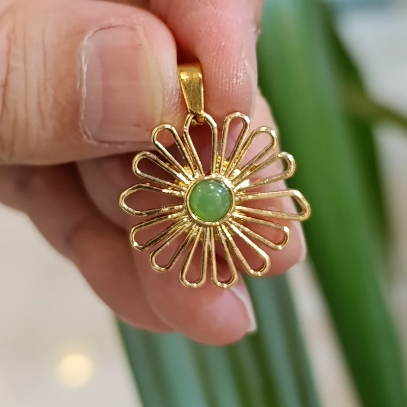 گردنبند گل استیل (پس کرایه)