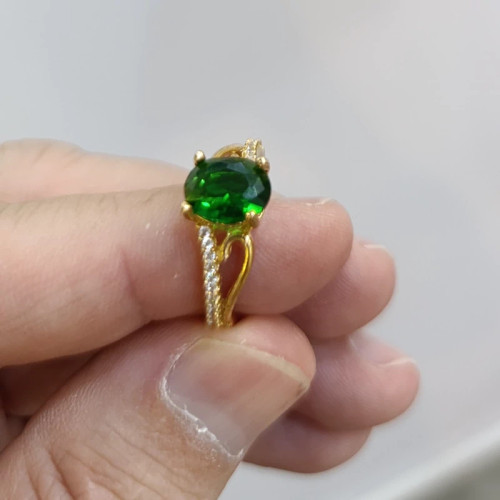انگشتر زمردی جواهری طرح طلا (پس کرایه)