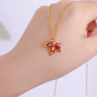 گردن آویز برگ پاییزی (پس کرایه)